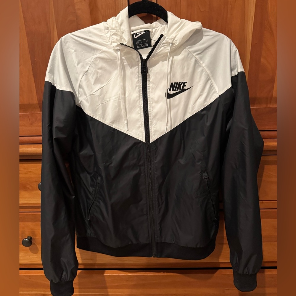 Nike Black White Hooded Windbreaker Jacket Size Small